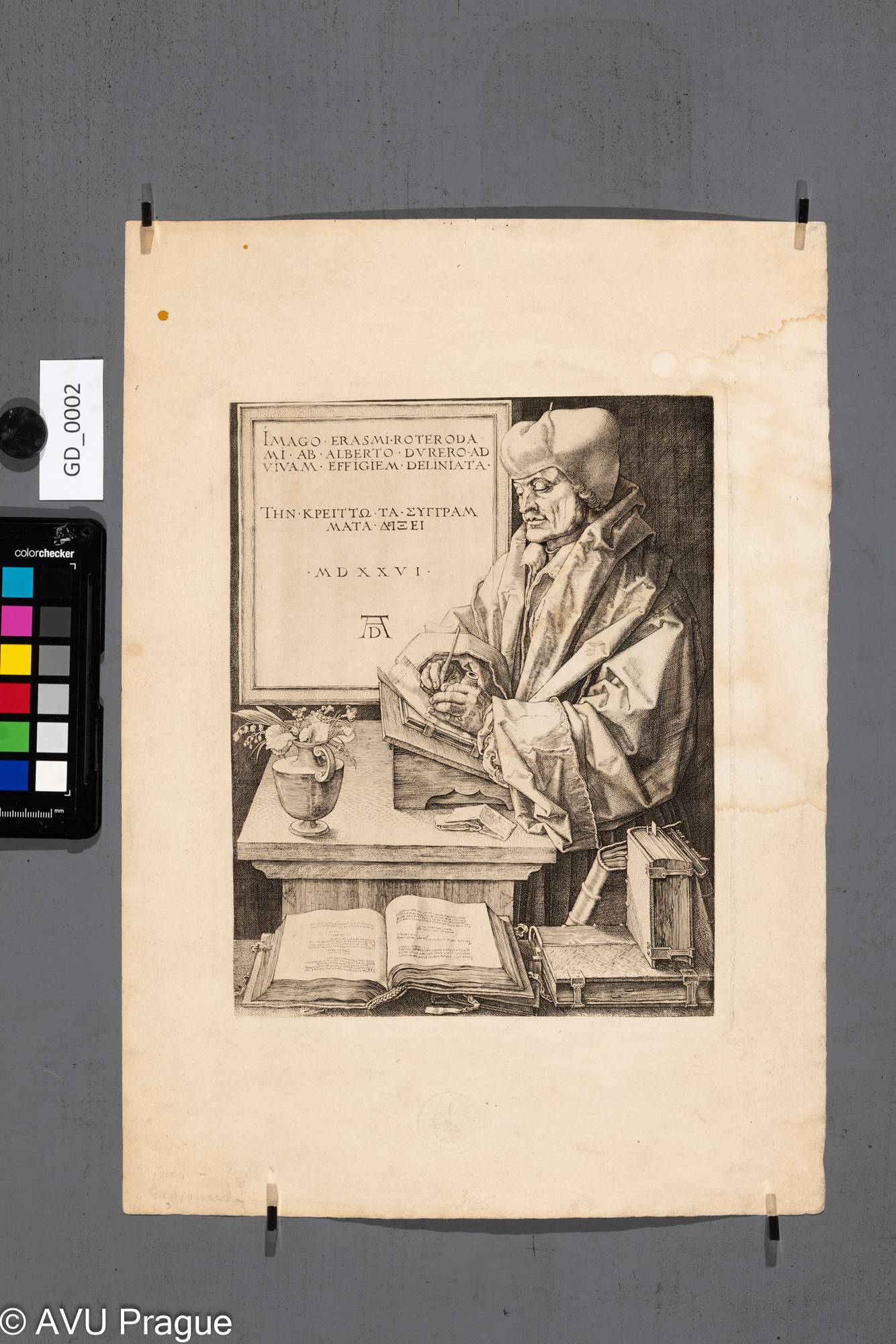 Albrecht Dürer, Erasmus Rotterdamský, originál - 1526, rytina, 25,4 x 20, papír - 38,5 x 27,4; 19.stol- Facsimile, reprodukction der Reichsdruckerei Berlin; C.K.AKADEMIE V PRAZE / K.K. KUNST AKADEMIE PRAG