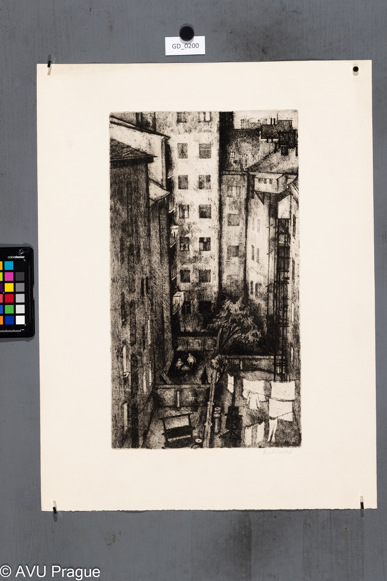 Jiřina Kubínová, Vnitroblok,Měkký kryt, 46,3 x 26,2, 61,1 x 46,Silovský