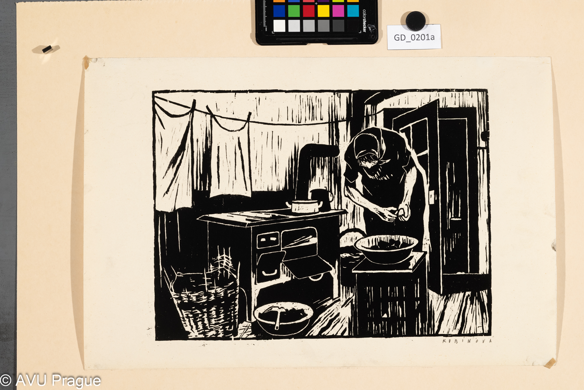 Jiřina Kubínová, V kuchyni / loupání brambor, 1957, Dřevořez,25 x 34,2, 31,6 x 47,4, Silovský